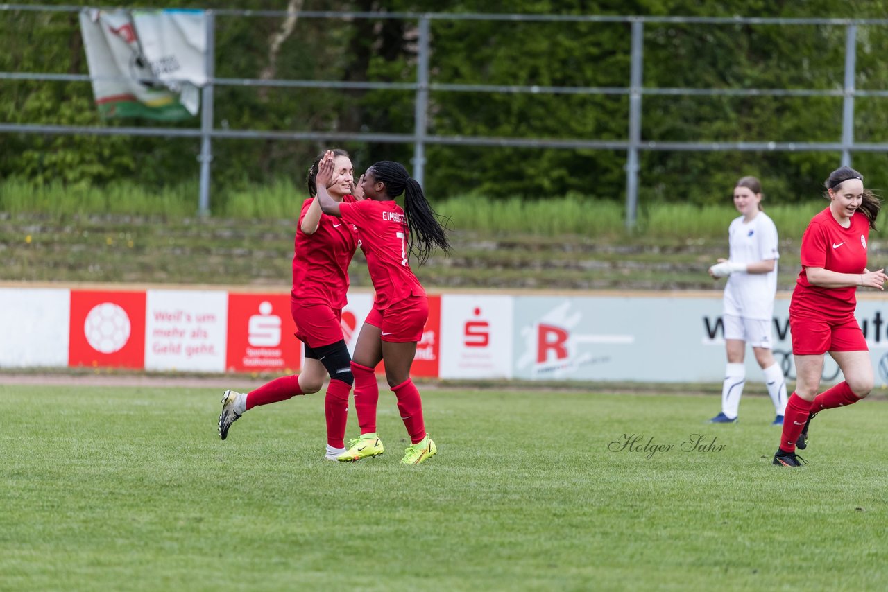 Bild 94 - wBJ VfL Pinneberg - Eimsbuettel : Ergebnis: 6:2